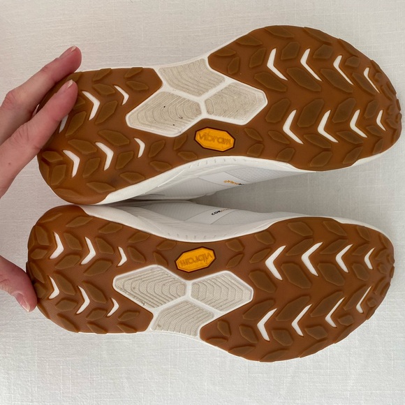 HOKA transport shoes - Picture 6 of 9